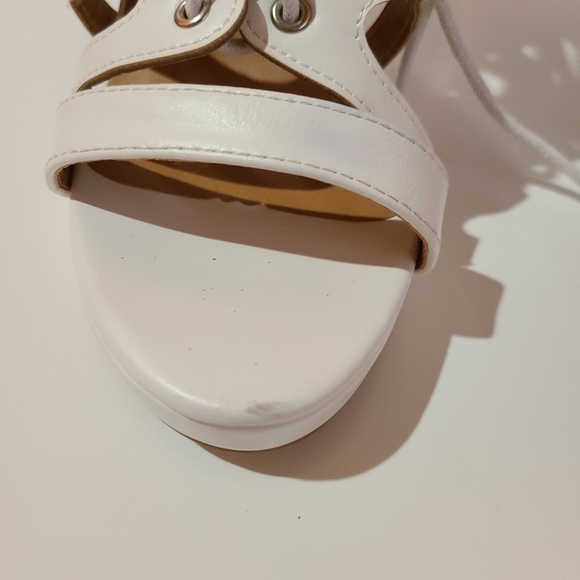 Forever 21 heels - Picture 3 of 5